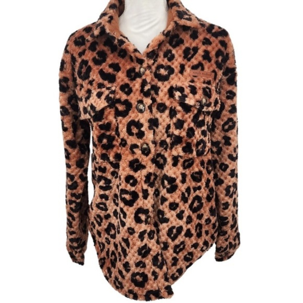 NWOT SIMPLY SOUTHERN LEOPARD PRINT BUTTON UP FUZZY TOP - Size XXL SKU:550